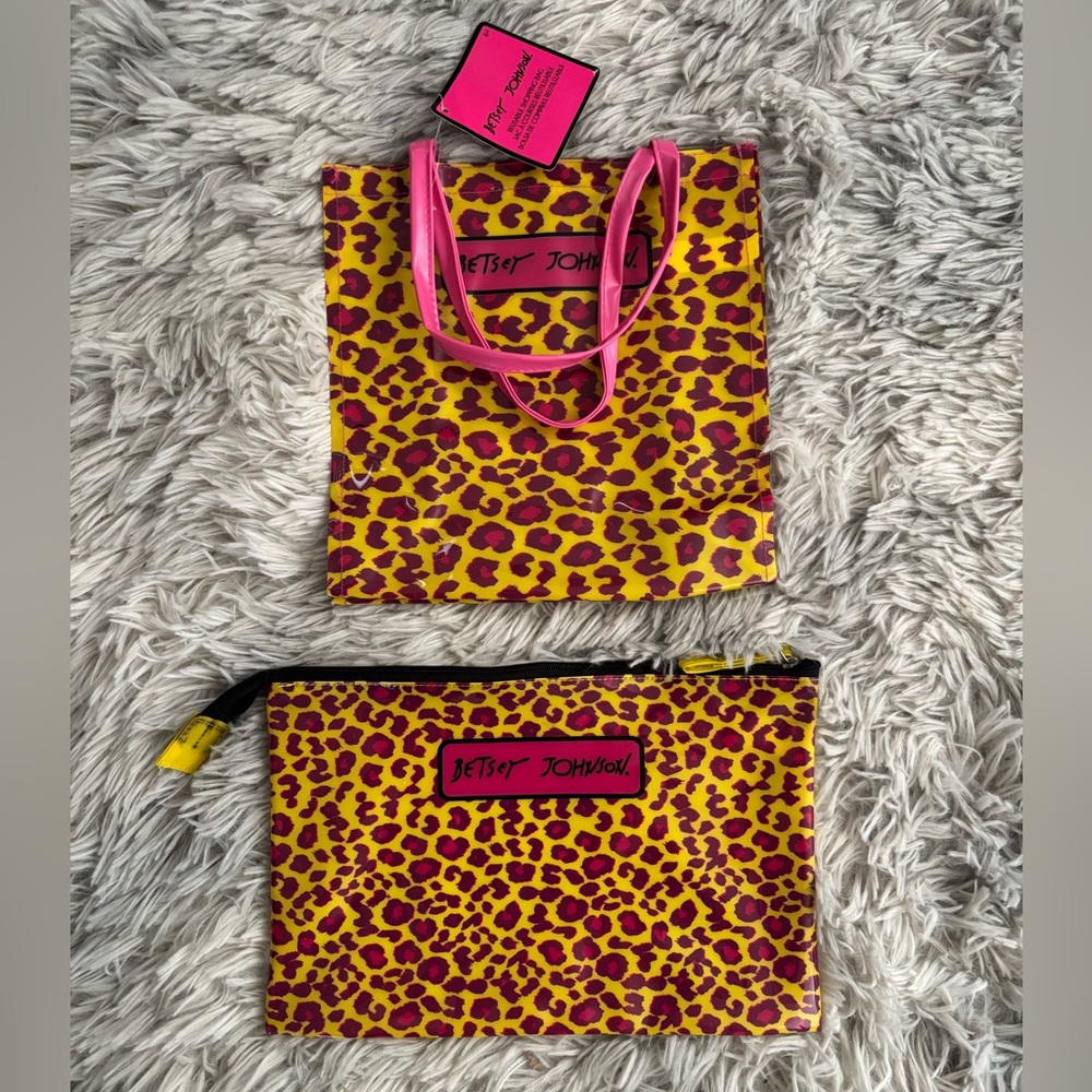 NWT Betsey Johnson Leopard Print Tote and Pouch Set